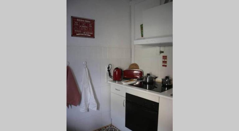 Holiday apartment with pool — photo 4