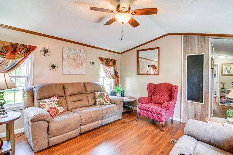 Pet-Friendly Corbin Vacation Rental  4 Mi to Town — photo 5