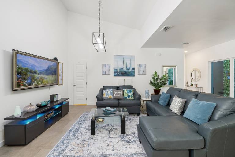 Family-friendly apartment with patio & garden | Dogs allowed — photo 4