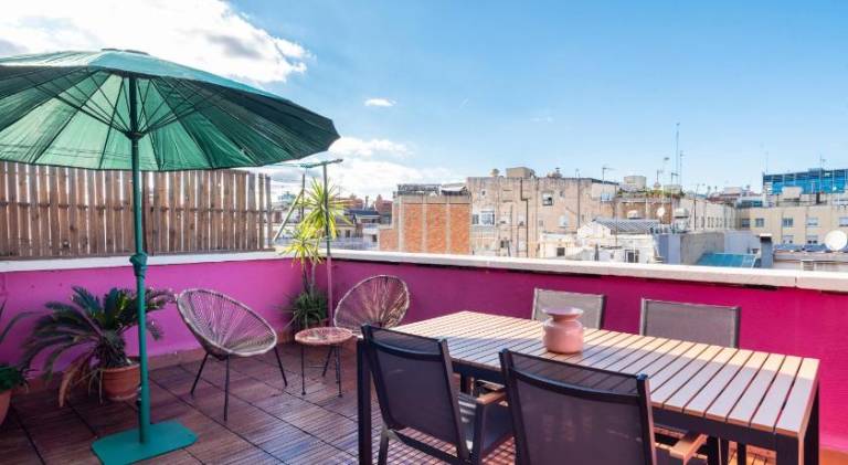 Holiday apartment with terrace — photo 2
