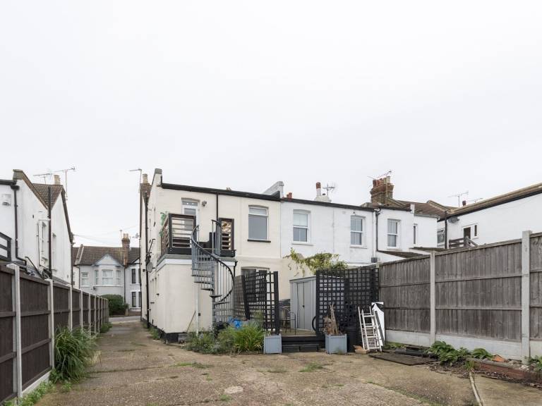 Apartment  Southend-on-Sea