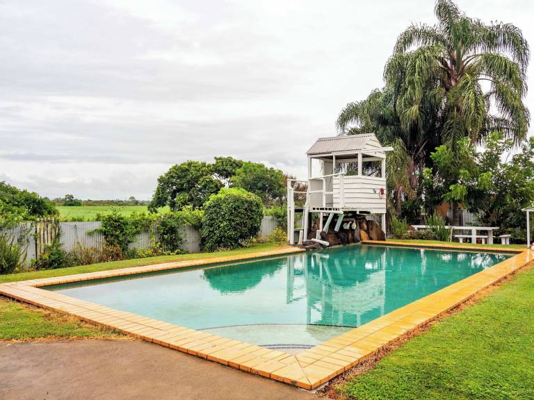 House Bundaberg Central