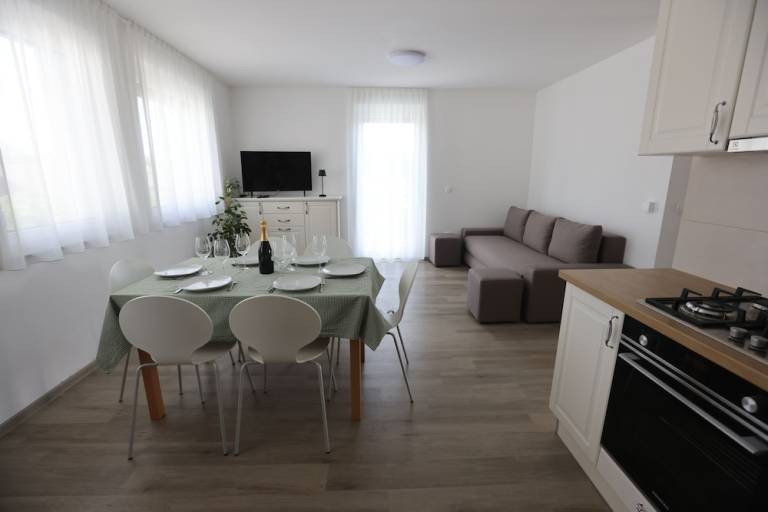 Aparthotel  Notranje Gorice