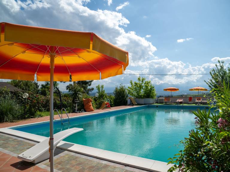 House with barbecue, garden & pool | Nature view — photo 2