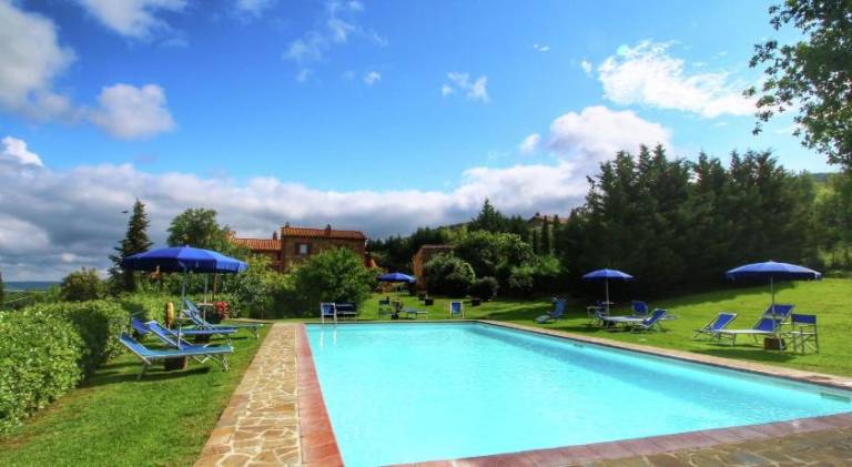 House with terrace & pool — photo 3