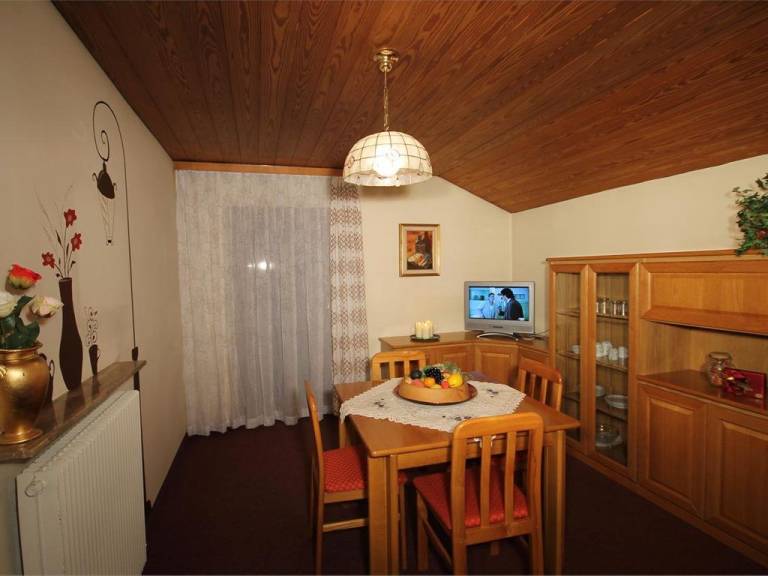 Ferienhaus mit Hund in Sankt Ulrich für max. 3 Personen Ferienhaus mit Hund in Sankt Ulrich für max. 3 Personen