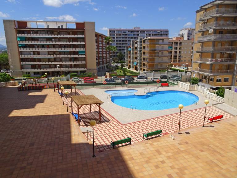 Child-friendly charming apartment with patio & pool | Close to the beach | Pets allowed — photo 4