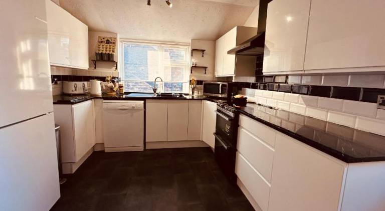 Rental apartment with 3 rooms for 5 persons — photo 5