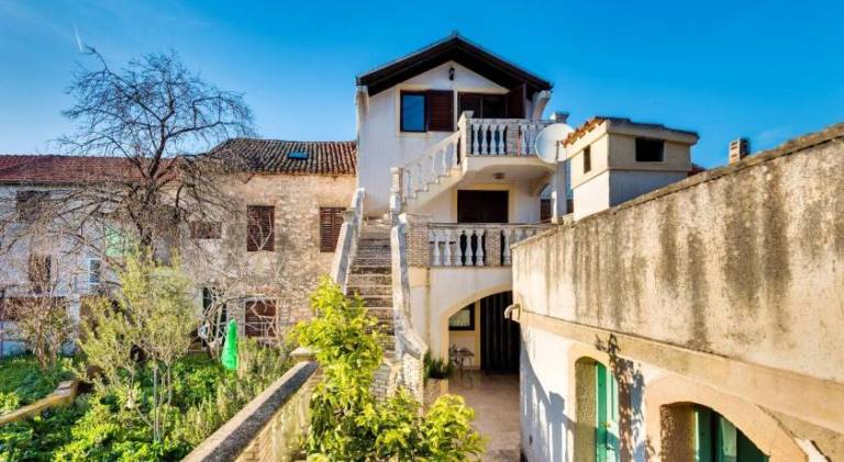 Apartma Zlarin