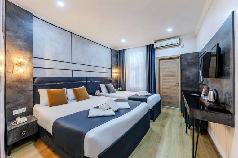 La Pazza Suites — photo 2