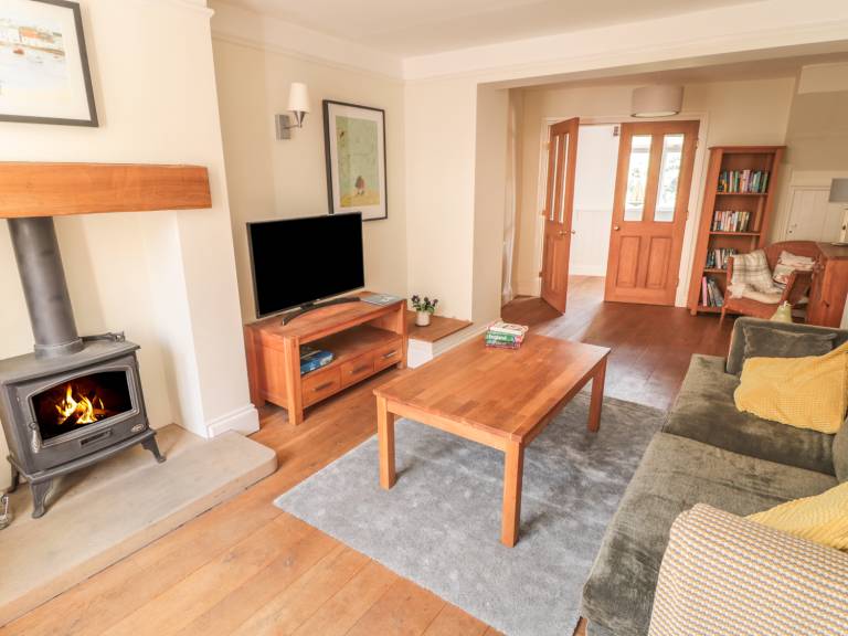 Cottage with terrace | Beach view — photo 2