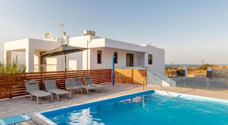 Villa with private pool, patio & grill in Rhodes