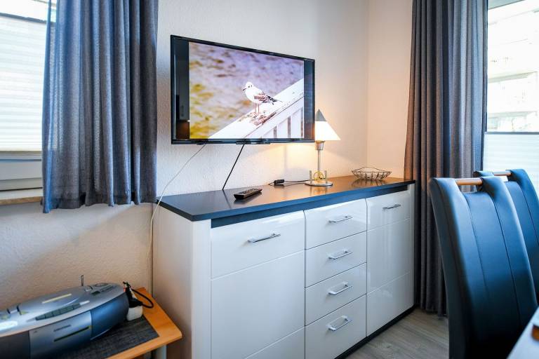 HS01 Ferienwohnung Haus Seewind Cuxhaven Strandnah mit Balkon WLAN Parkplatz — photo 3