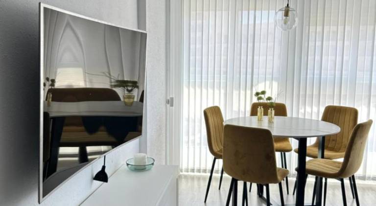 Charming rental apartment with patio & private pool | Beach nearby | Perfect for remote work | Pets are welcome — photo 4