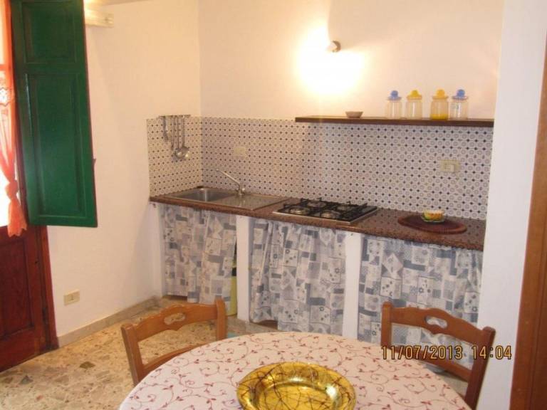 Apartment with terrace & grill — photo 3