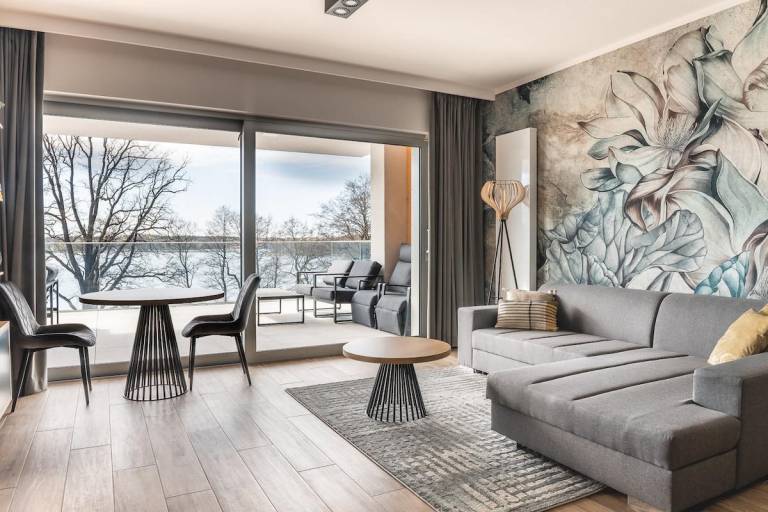 Beautiful rental apartment | Water view | Perfect for remote work | Pet-friendly in Gizycko