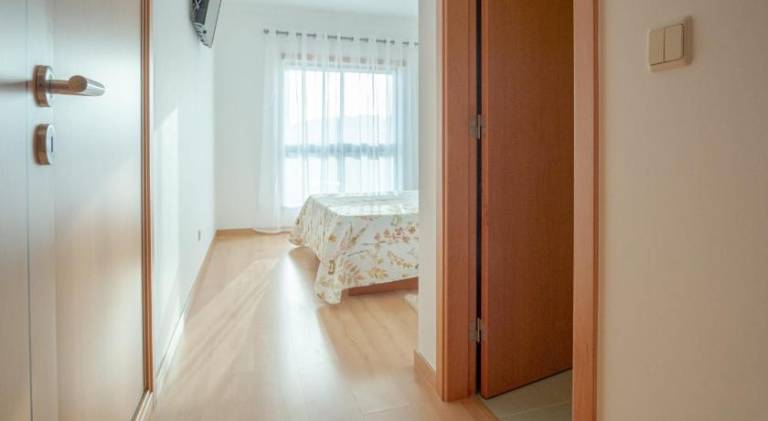 Rental apartment with patio — photo 3