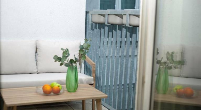 Holiday apartment with patio | Near Brandenburg Gate | Perfect for remote work — photo 4