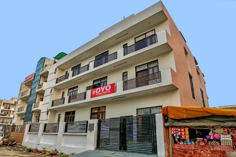 Hotel O by OYO Ay Residency in Greater Noida
