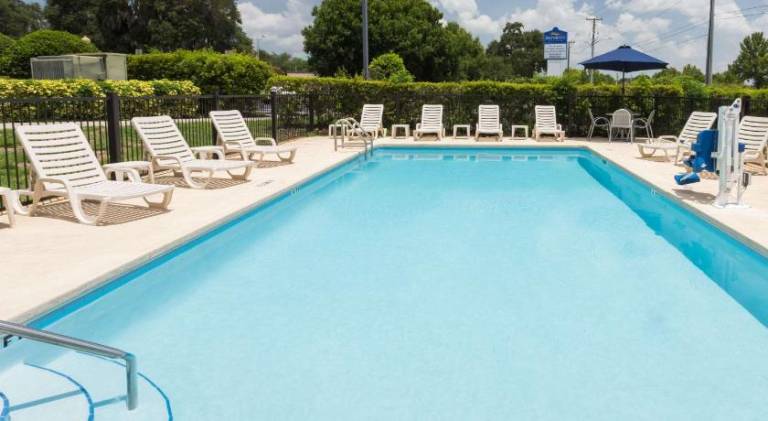Baymont by Wyndham Lakeland — photo 3
