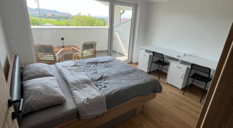 Holiday apartment with yard & terrace | Perfect for remote work — photo 2