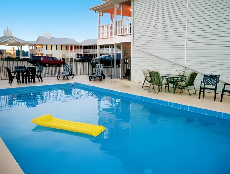 Key West Inn - Childersburg — photo 4