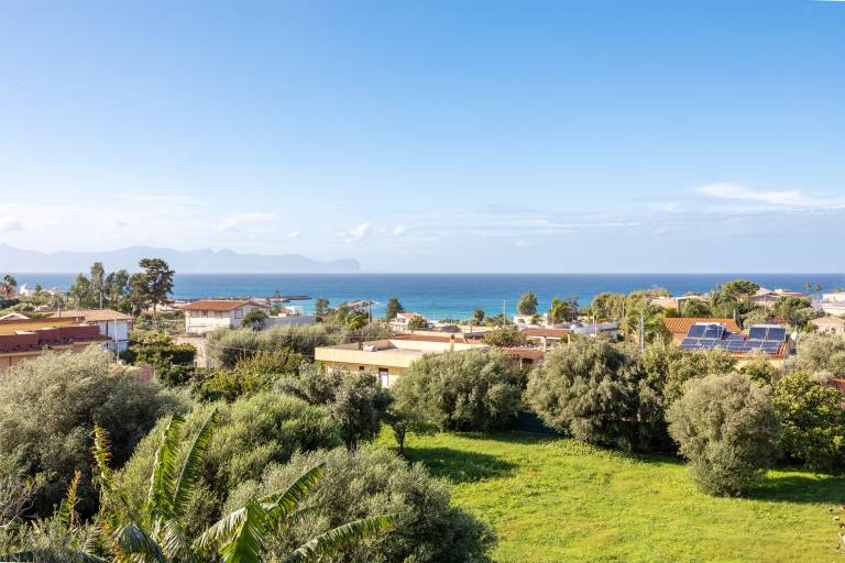 Villa 'Margherita' with Sea View, Wi-Fi and Air Conditioning — photo 2