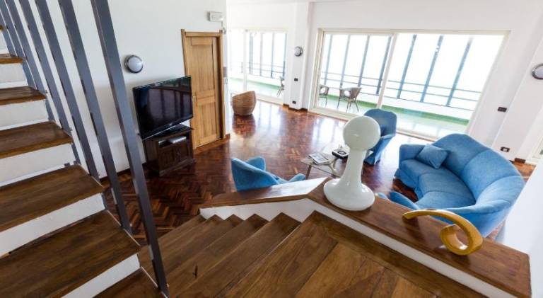Villa with pool — photo 2