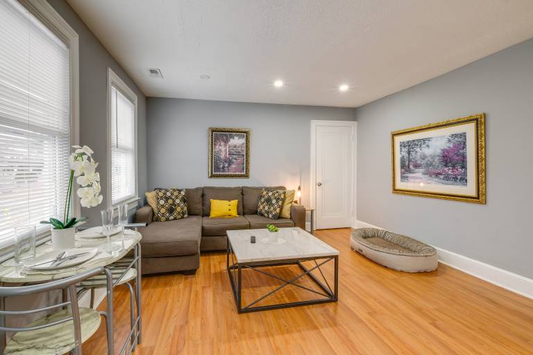 Easy Metro Access: WFH-Friendly Apt 7 Mi to DC! — photo 4