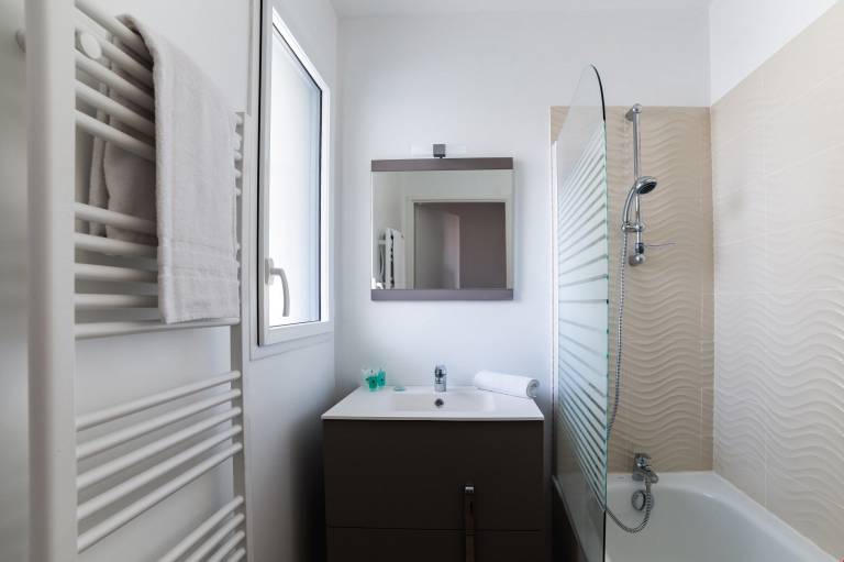 1 Bedroom Apartment (24) — photo 4