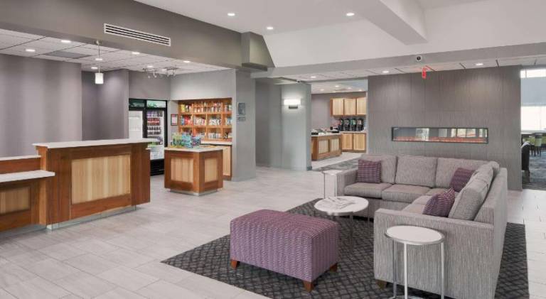 Homewood Suites by Hilton Topeka — photo 3