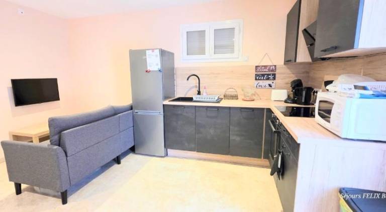 Holiday apartment with 2 rooms for 4 persons — photo 3