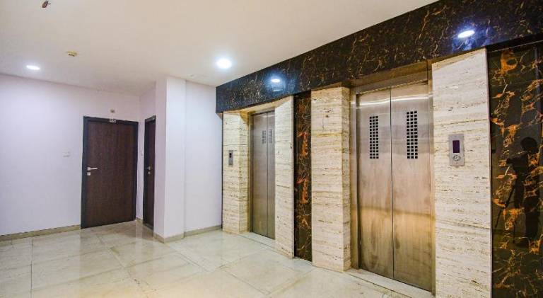 FabHotel Rani Tower Chinar Park