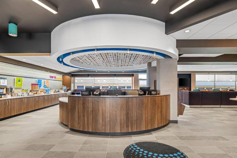 Tru by Hilton Oshawa — photo 4