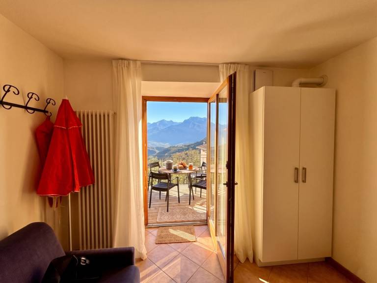 Holiday apartment with garden, terrace & pool — photo 4