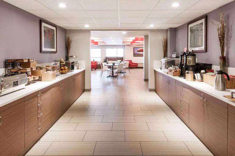 Microtel Inn & Suites by Wyndham Fort St John — photo 2