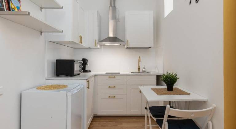 Apartment | Next to Nativity Cathedral — photo 3