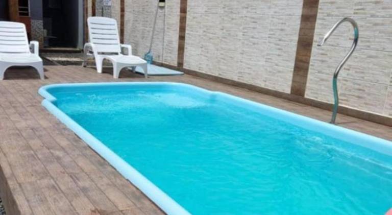 Vacation home with pool — photo 5