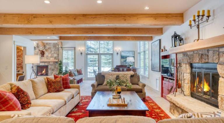 Luxury Mountain Estate w Indoor Pool Gym Hot Tub Near Keystone Sleeps 19 — photo 3