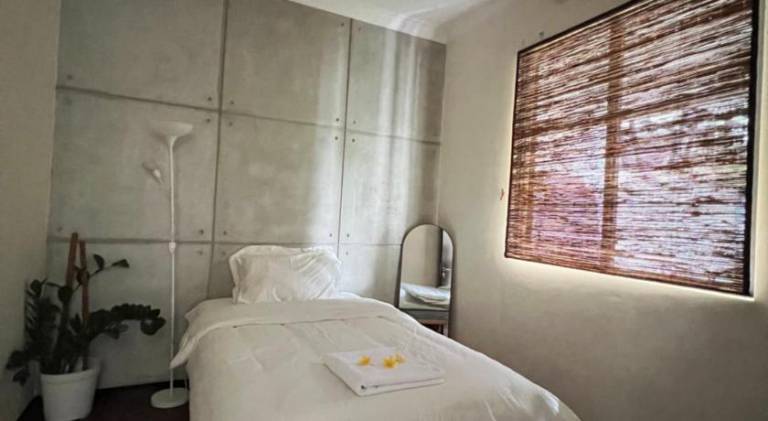 Dhome by Riana