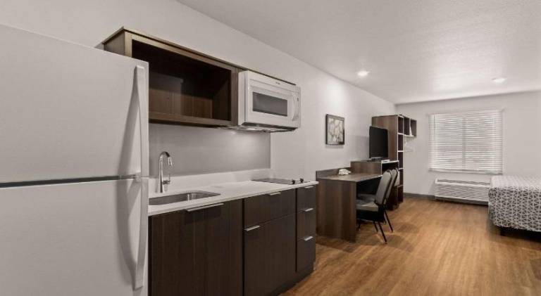 WoodSpring Suites Greeley — photo 3