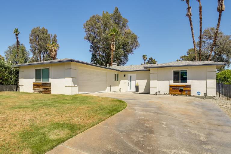 Pool & Spa: Palm Desert Home Near Golf! — photo 2