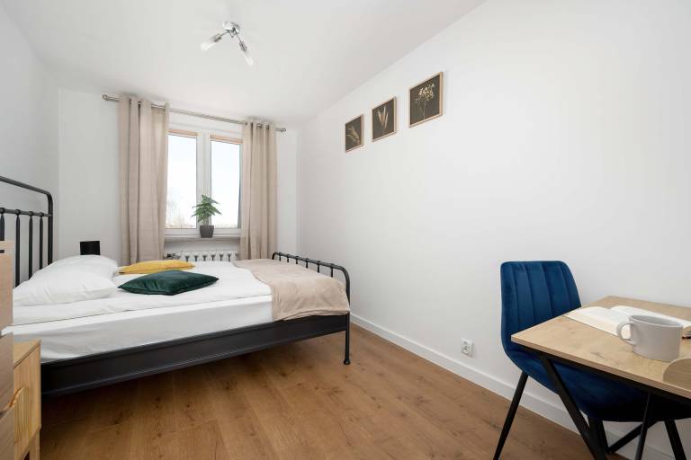 Zawalna 11 Wroc aw Bright Spacious Apartment for 6 People River View Wi-Fi Smart TV — photo 3