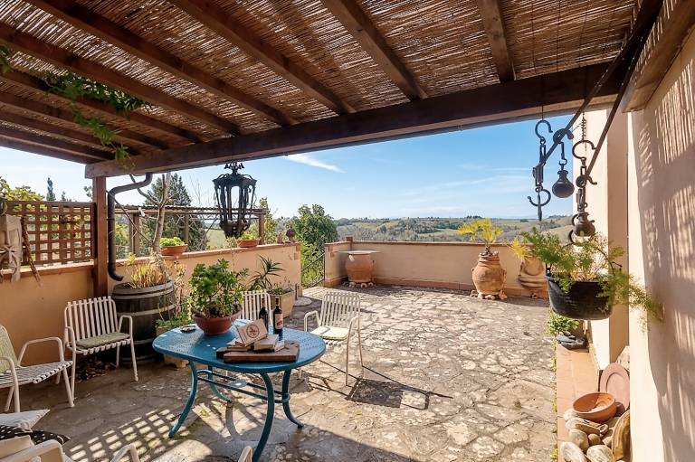 Room 'Casa Bice' with Private Terrace and Wi-Fi in Barberino Tavarnelle