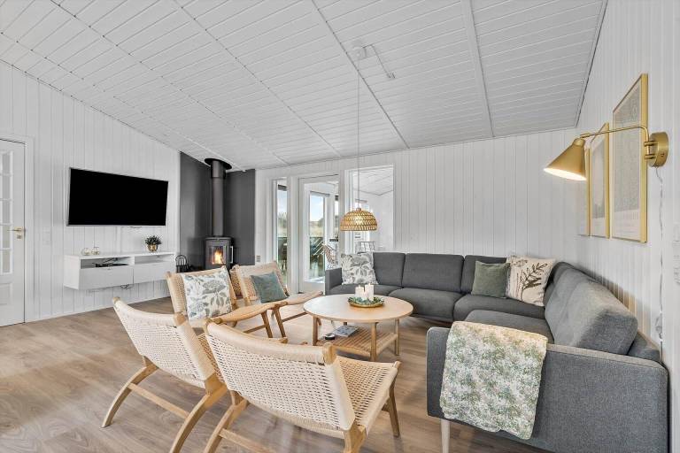 Vacation home with sauna, garden & BBQ — photo 4