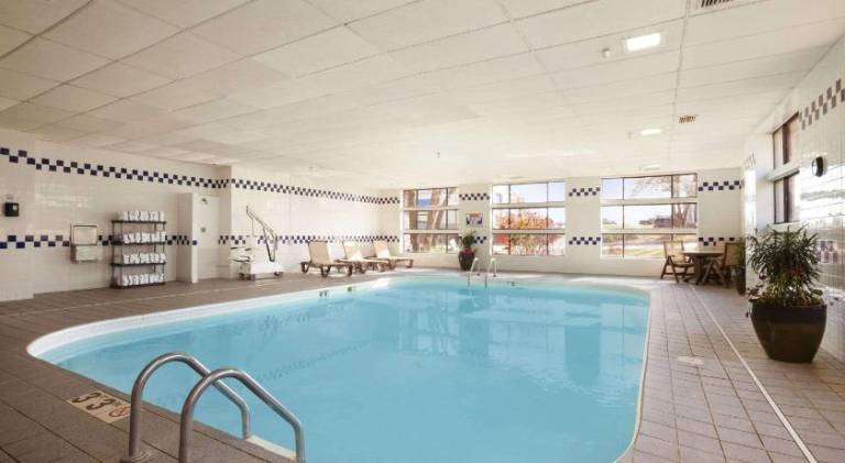 Baymont by Wyndham Sioux Falls — photo 5