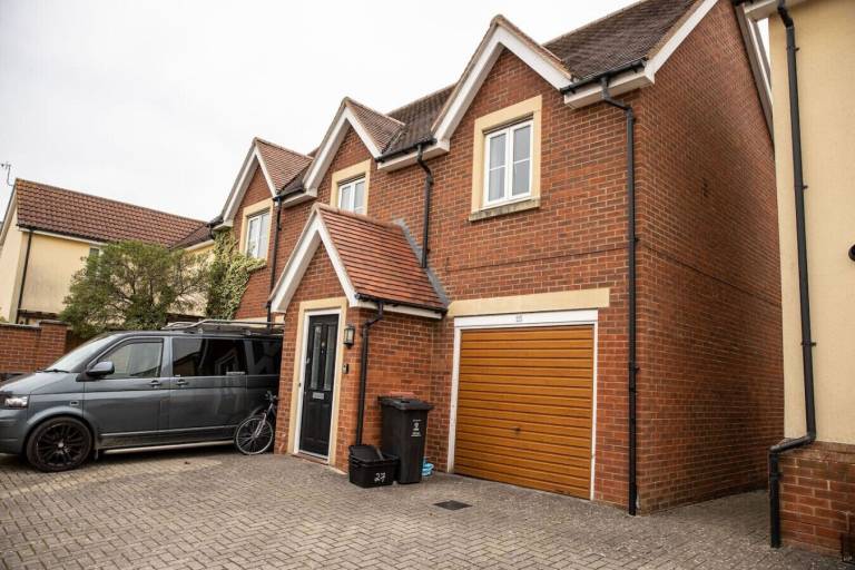 Apartment  Swindon