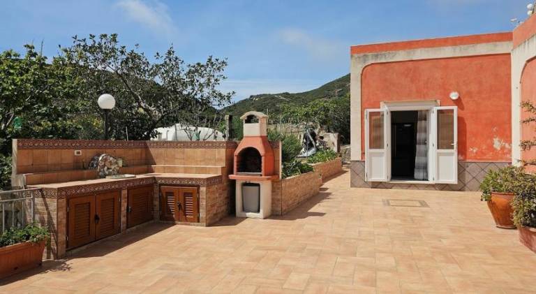 House | Beach nearby | Pets are welcome — photo 3