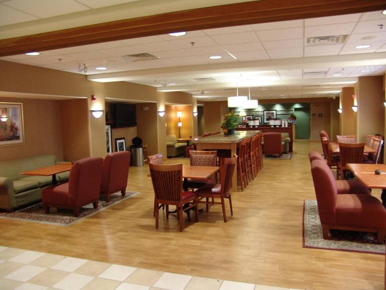 Hampton Inn Garden City — photo 4