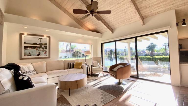 Aqua Vista Inspiring Views, 2 Suites & Spacious Patio – a Greenday property — photo 4